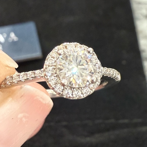 Beautiful Halo Moissanite Ring